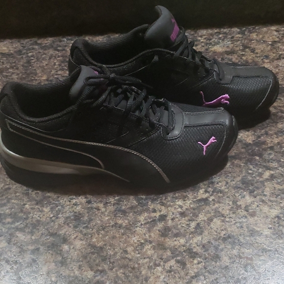 Puma sneakers - Picture 2 of 4